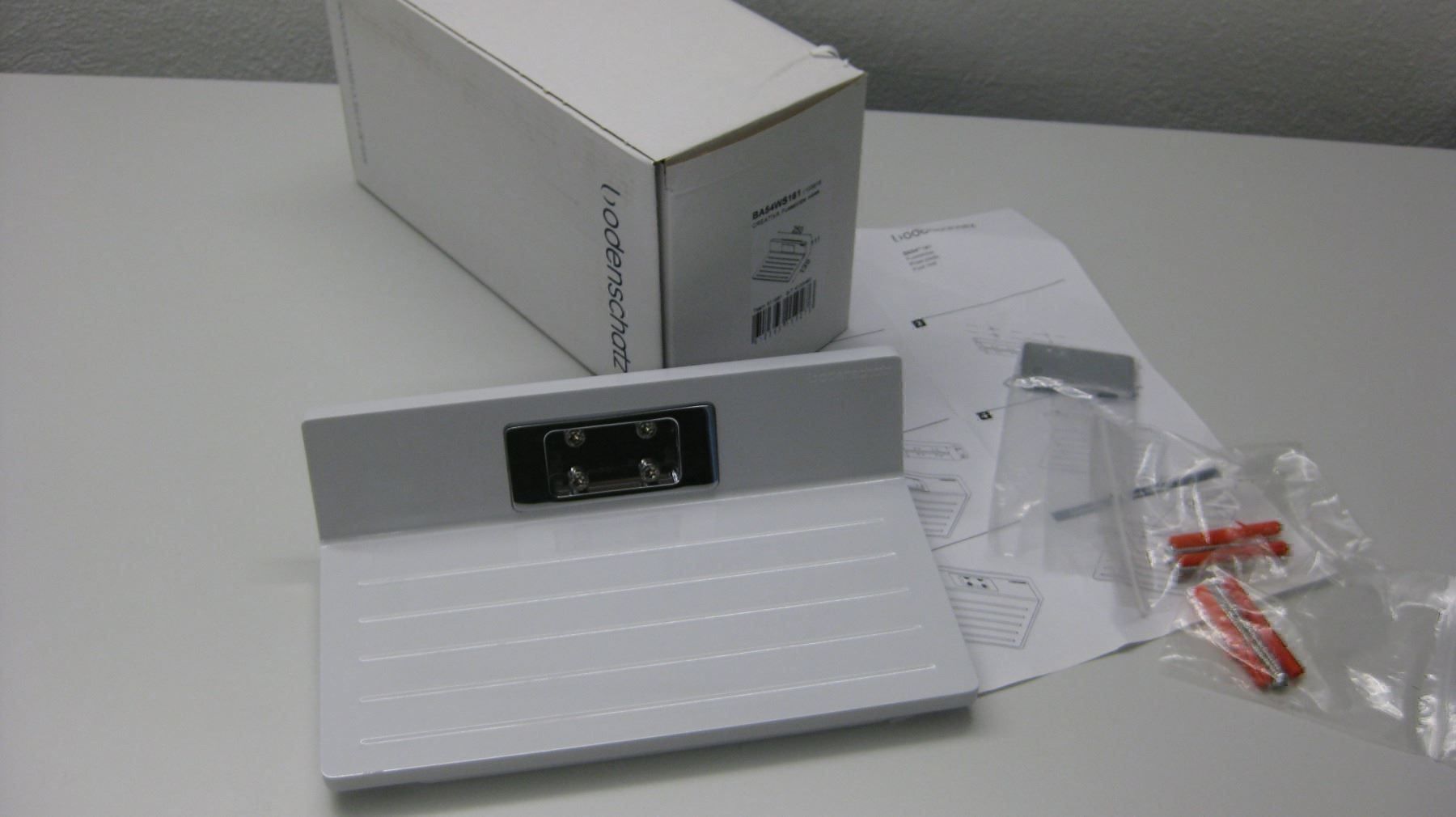 Duschen: Fussstütze von Bodenschatz, weiss, neu – Neu und originalverpackt aus Langendorf von 5007bruno