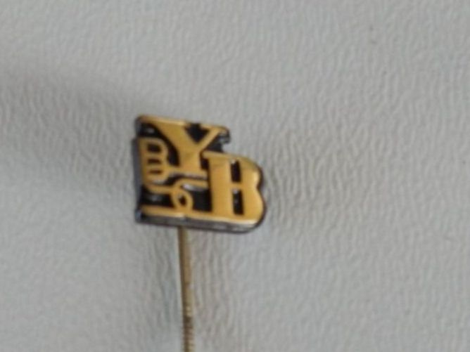 Plaquettes & Badges: Anstecknadel des BSC YB – D'occasion à Neuenegg par wisteibe