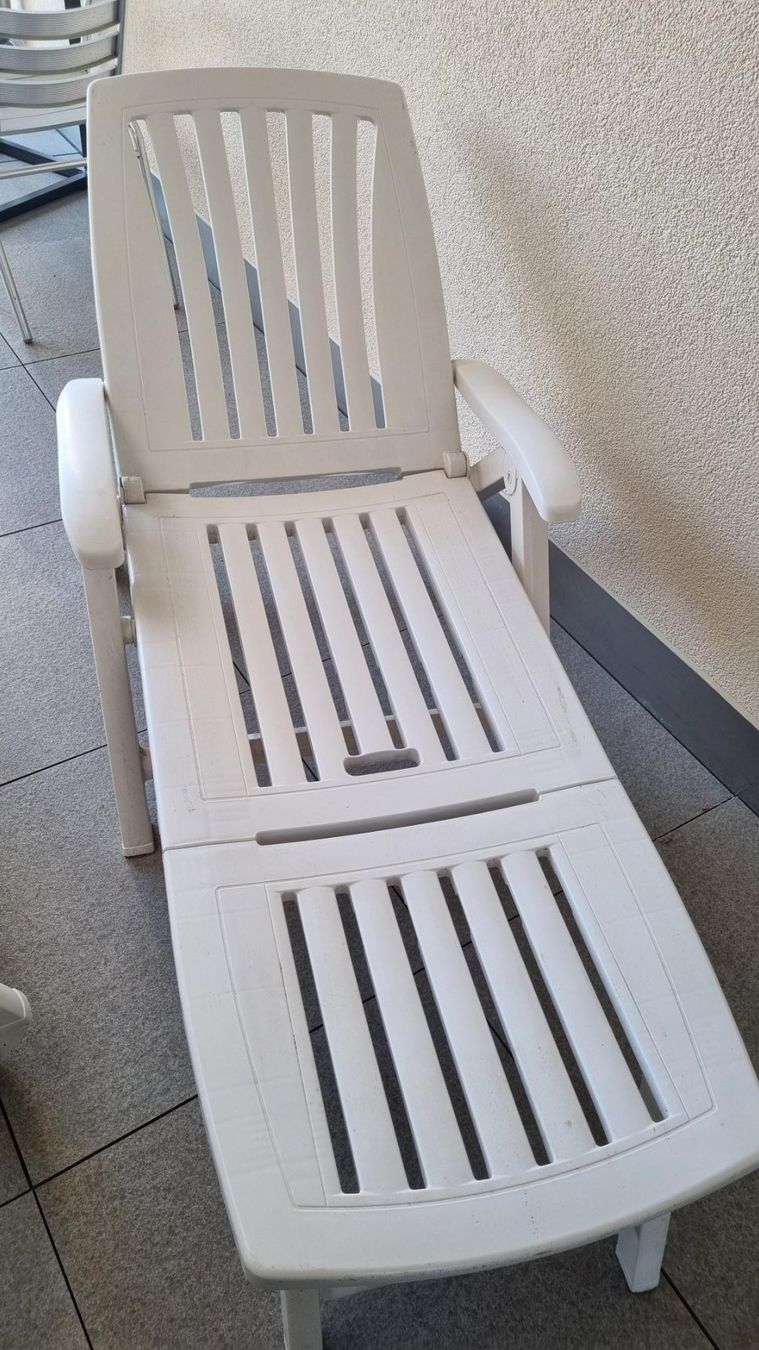 Sedie a sdraio: Liegestühle komplett aus Kunststoff – Usato da Wauwil venduto da Jabbah6