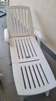 Liegestühle komplett aus Kunststoff