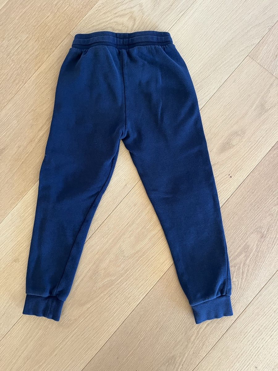 Pantaloni: H&M Kids' Navy Joggers - Size 128 – Usato da Planken venduto da R4gskL7 2