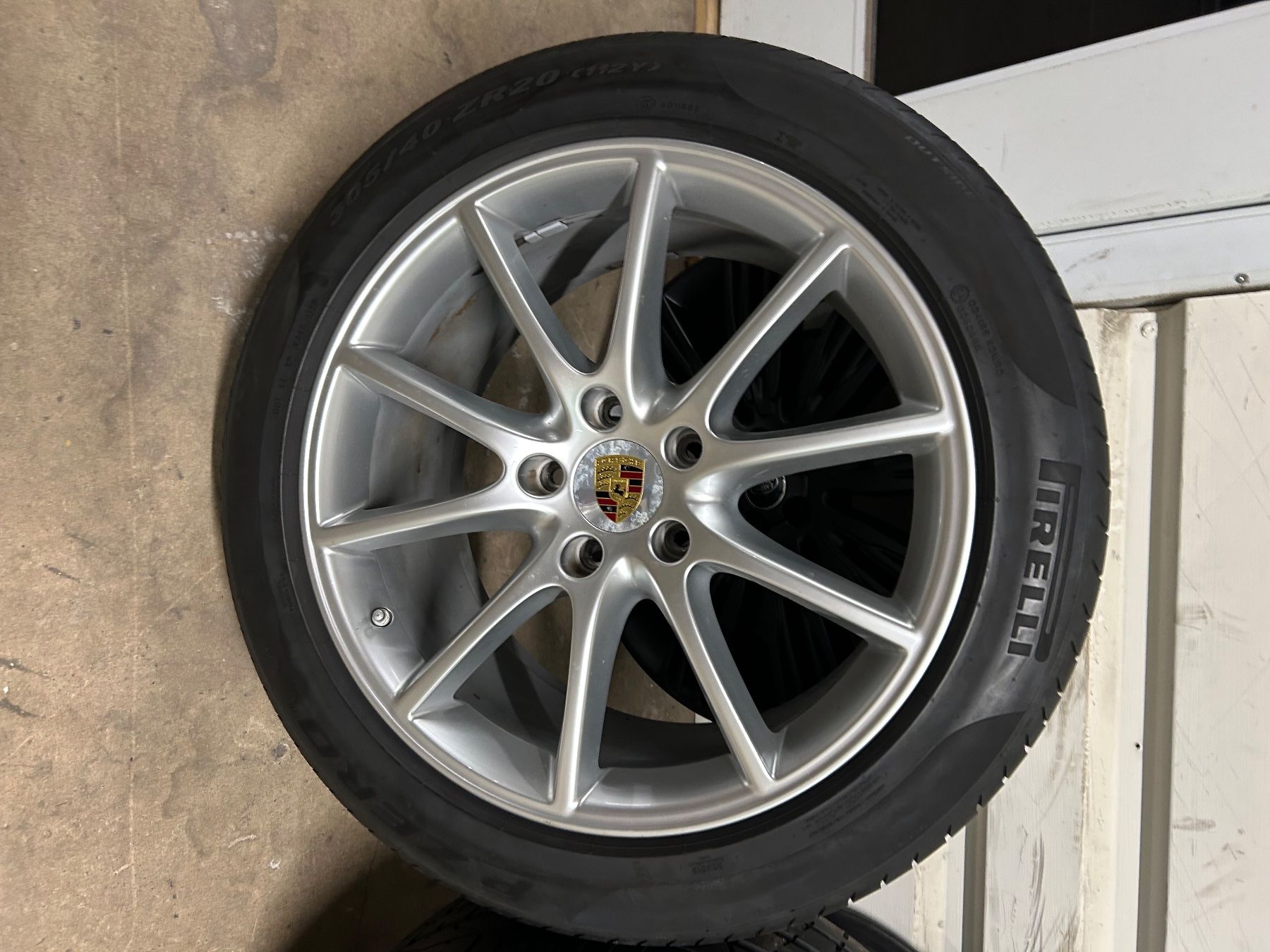 Porsche Pneumatici & Ruote complete: Porsche Cayenne Alufelgen – Usato da freienbach venduto da gatuzo 7
