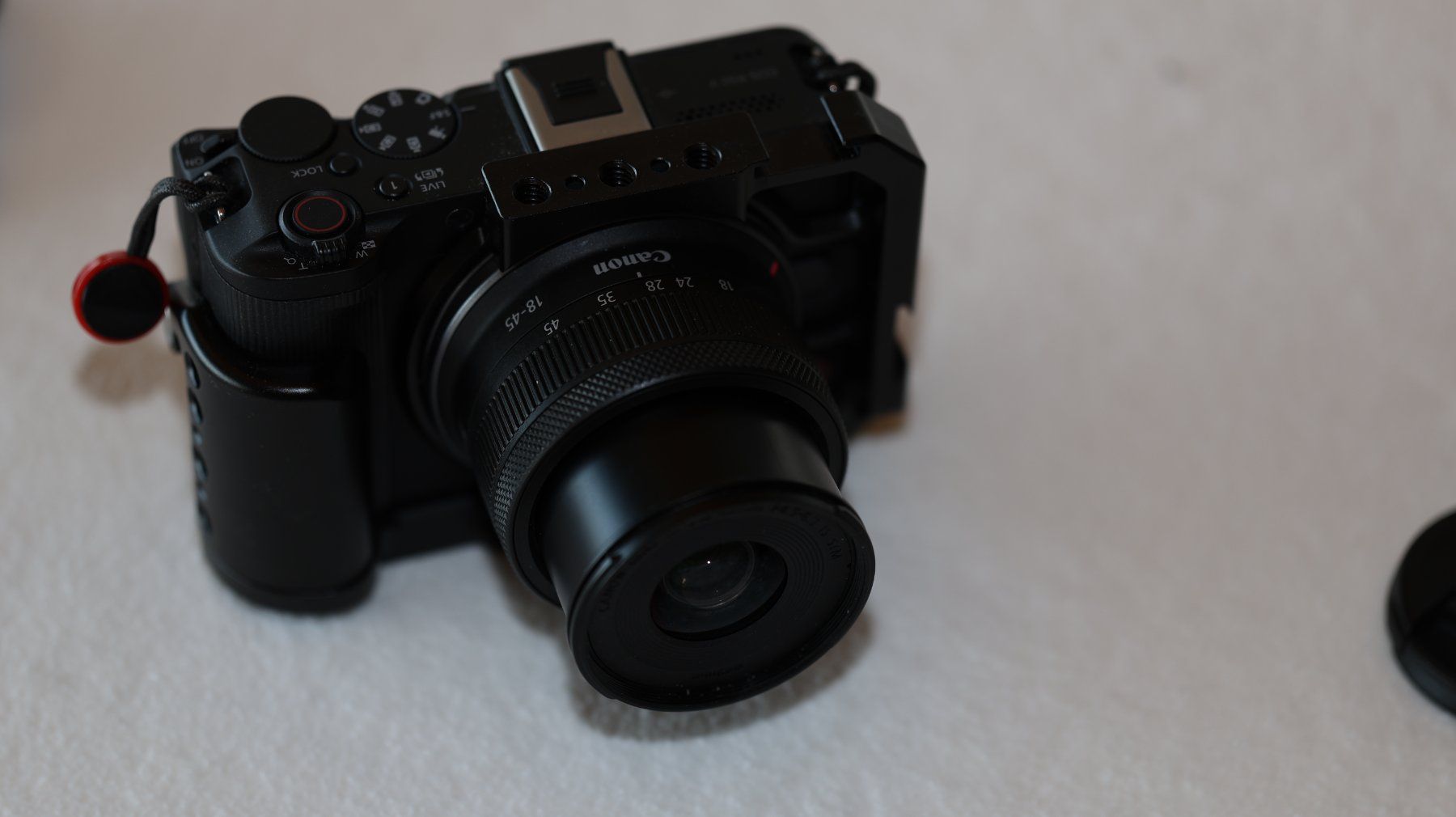 Canon Appareil photo: Canon EOS R50V mit RF 18-45 und div. Zubeör, neuwertig, top! – Neuf (Voir description) à Etzgen par Wettingen