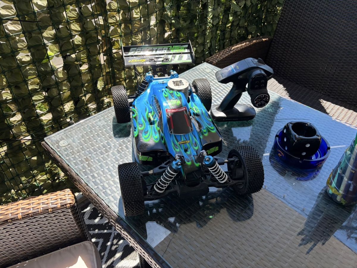 Carson Modellismo RC: RC Benzin Carson Specter V32 Neuwertig  – Usato da Thörigen venduto da Edith034