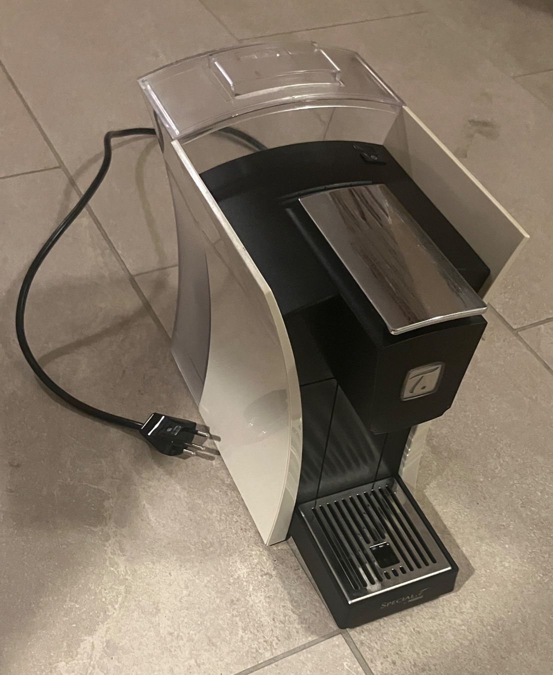 Küchengeräte: Machine à thé Nespresso – Neu (gemäss Beschreibung) aus Froideville von Pascas 1