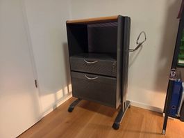 Caisson mobile en métal parfait état