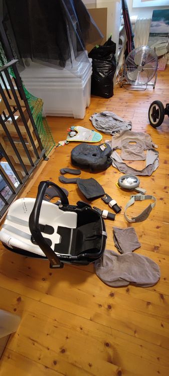 Maxi-Cosi Seggiolini per auto: MAXI COSI 0-13kg ohne Basisstation inkl. Zubehör – Usato da Knonau venduto da mo87 4