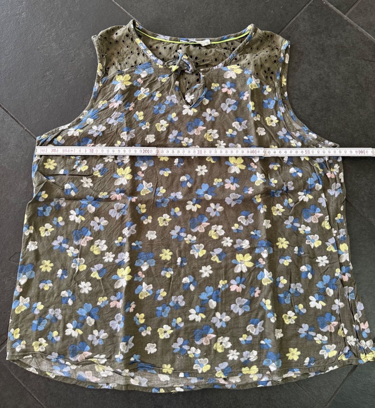 Top: Cecil Top XL 100% Viskose – Usato da Balsthal venduto da flu33