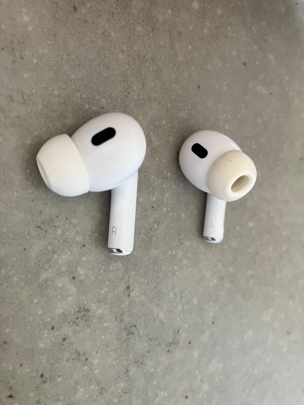 Apple Casques audio: APPLE Air Pods Pro 2 – D'occasion à Lausanne par mr.v 5