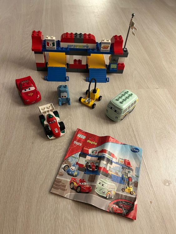 Lego Duplo 5829 «Disney Cars: The Pit Stop» 1