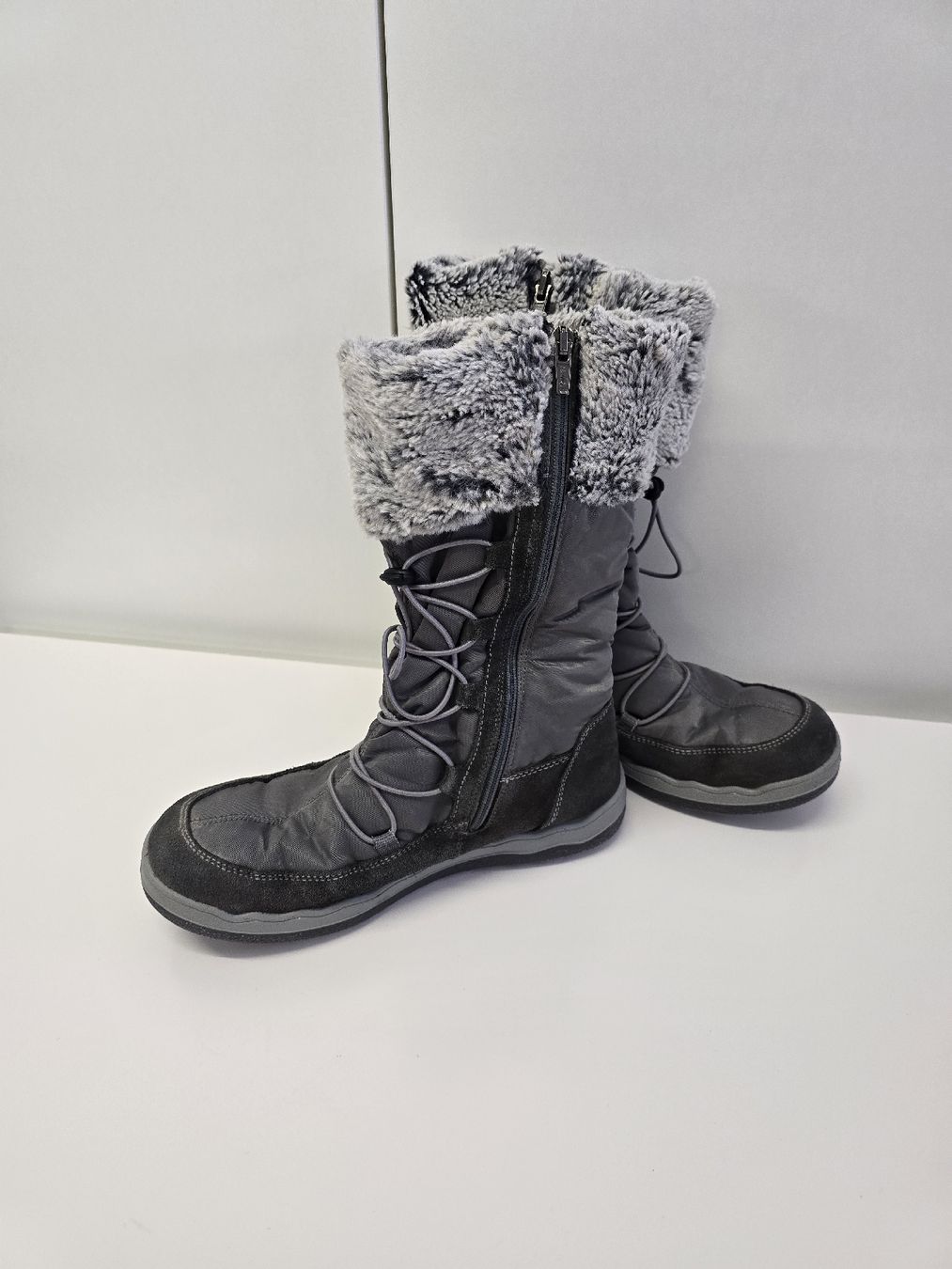 Primigi Scarpe per ragazze: Mädchen Primigi Winterstiefel Gr.38 – Usato da St. Gallen venduto da CAPYCORP 1