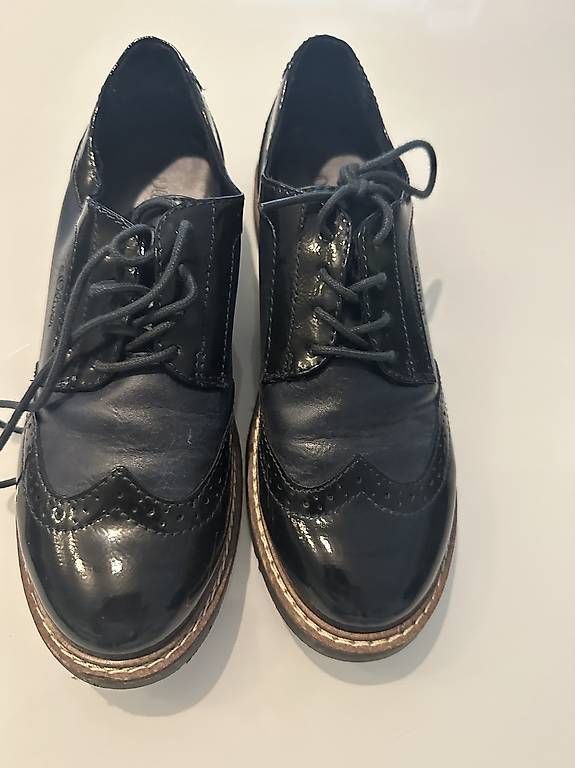 Chaussures femmes: Halbschuh dunkelblau Leder – D'occasion à Muttenz par anna123