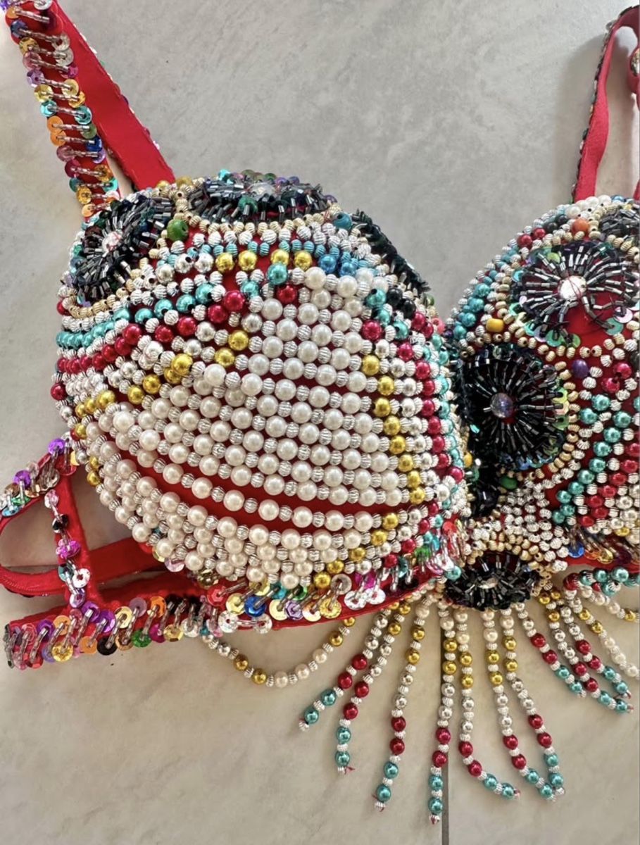 Costumi: Bauchfrei Kostüm Orientalisch Grösse M oder L Perlen Sticker – Usato da Hombrechtikon venduto da maryg01 1