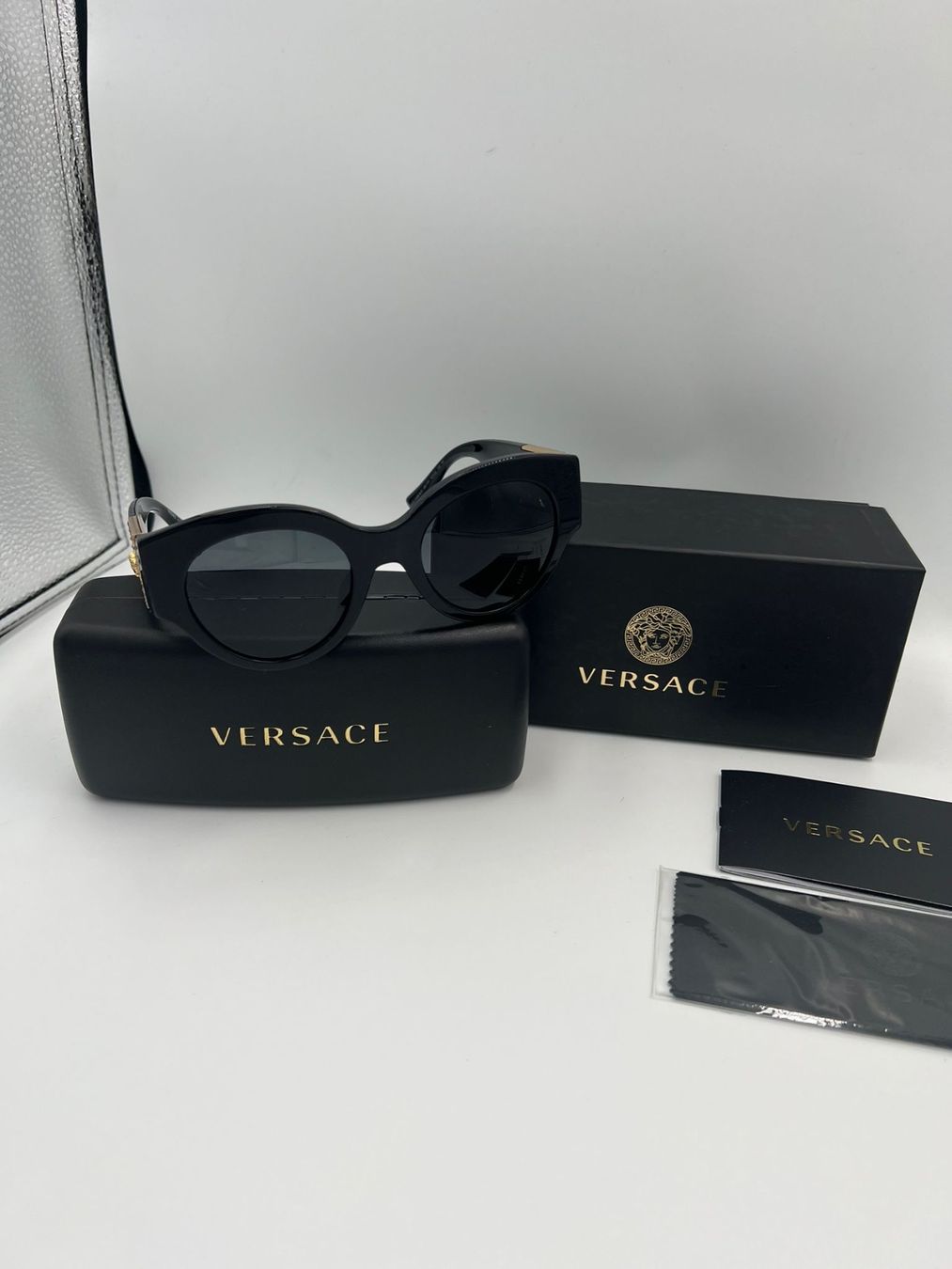 Versace Occhiali & Lenti: Versace Sonnenbrille Medusa Logo – Nuovo e nell'imballaggio originale da Wiedlisbach venduto da Sistershop 3