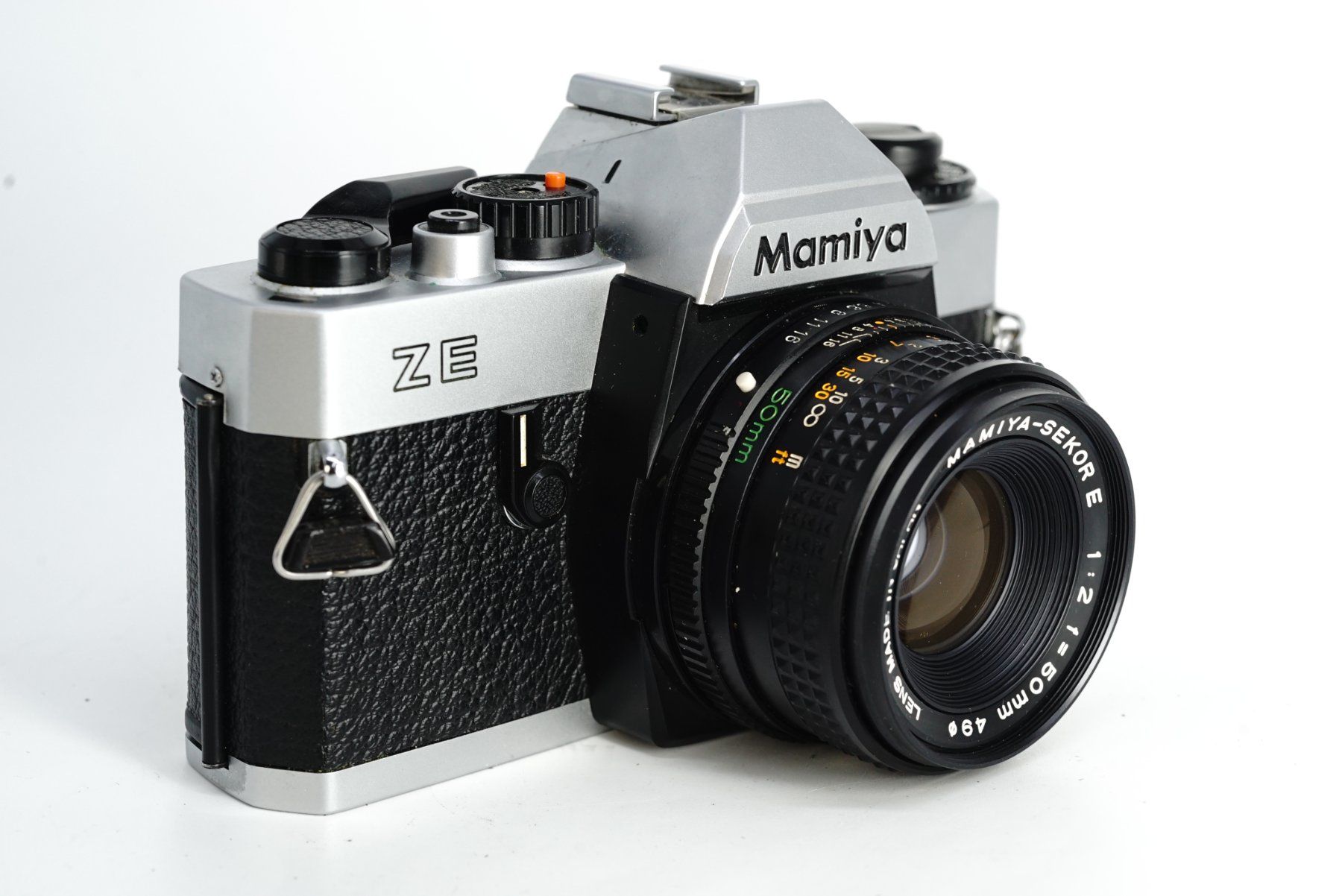 Mamiya Fotocamera: Mamiya ZE mit Objektiv mit kleinem Mangel – Usato da Bischofszell venduto da Blende2 1