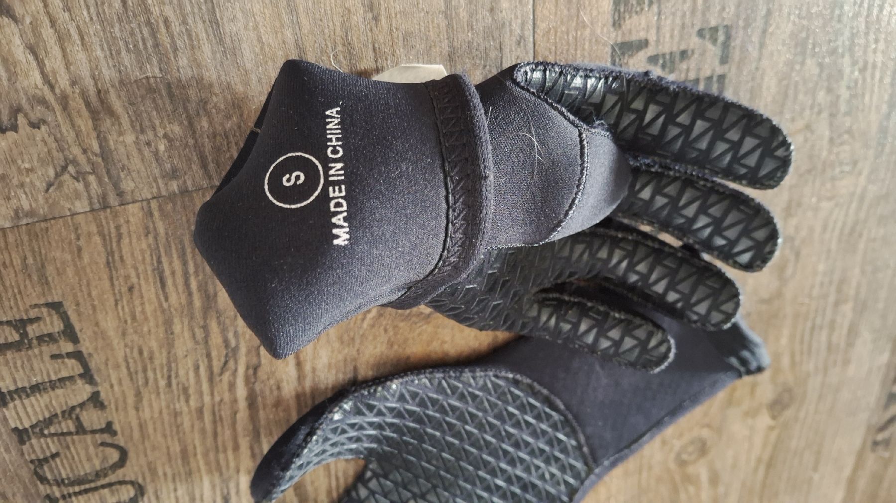 Handschuhe & Handstulpen: Tauchhandschuhe – Neu (gemäss Beschreibung) aus Aadorf von esq_xj7z 2