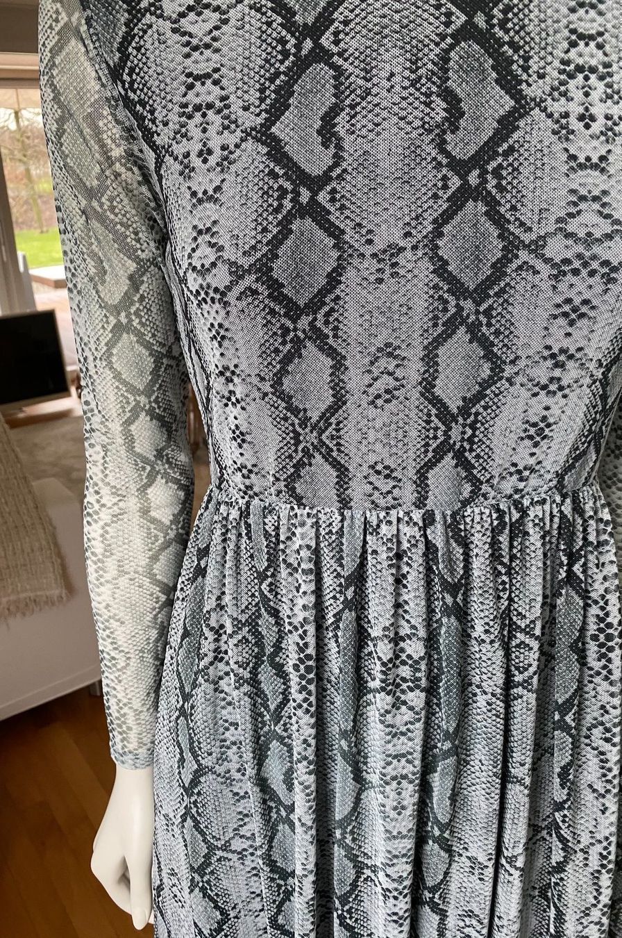 Vestiti: Wunderschônes Midikleid – Nuovo (secondo la descrizione) da Obernau venduto da andi_2020 1