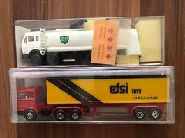 2 Lastwagen für Modelleisenbahn Spur H0, ungebraucht
