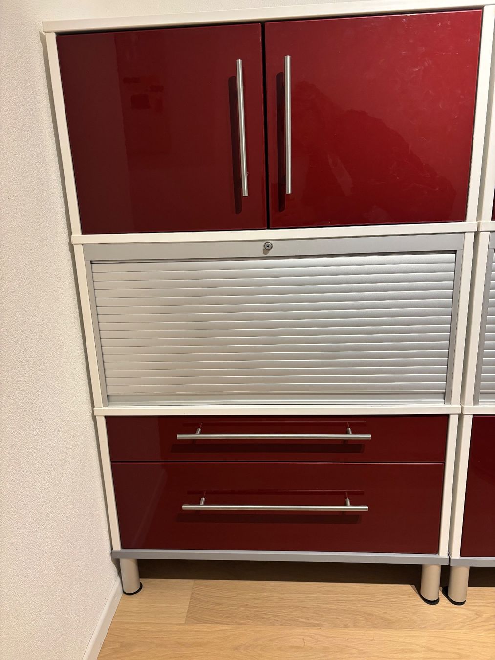 Scaffali: 3 grosse Bürokorpuse Rot – Usato da Frenkendorf venduto da Aero95 1