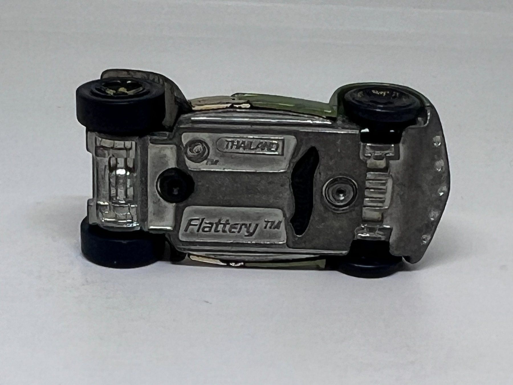 Hot Wheels Modellini d'auto: Hot Wheels Flattery #432 – Usato da Wildegg venduto da LaaBoutique 3
