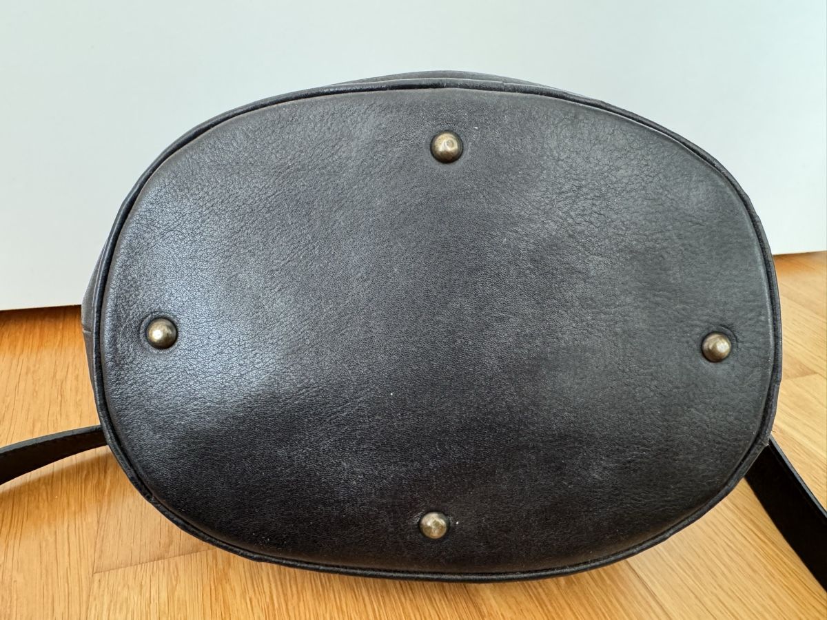 Taschen für Damen: Jinger Jack Ledertasche - Totebag schwarz – Gebraucht aus St.Gallen von Isnisodo 8