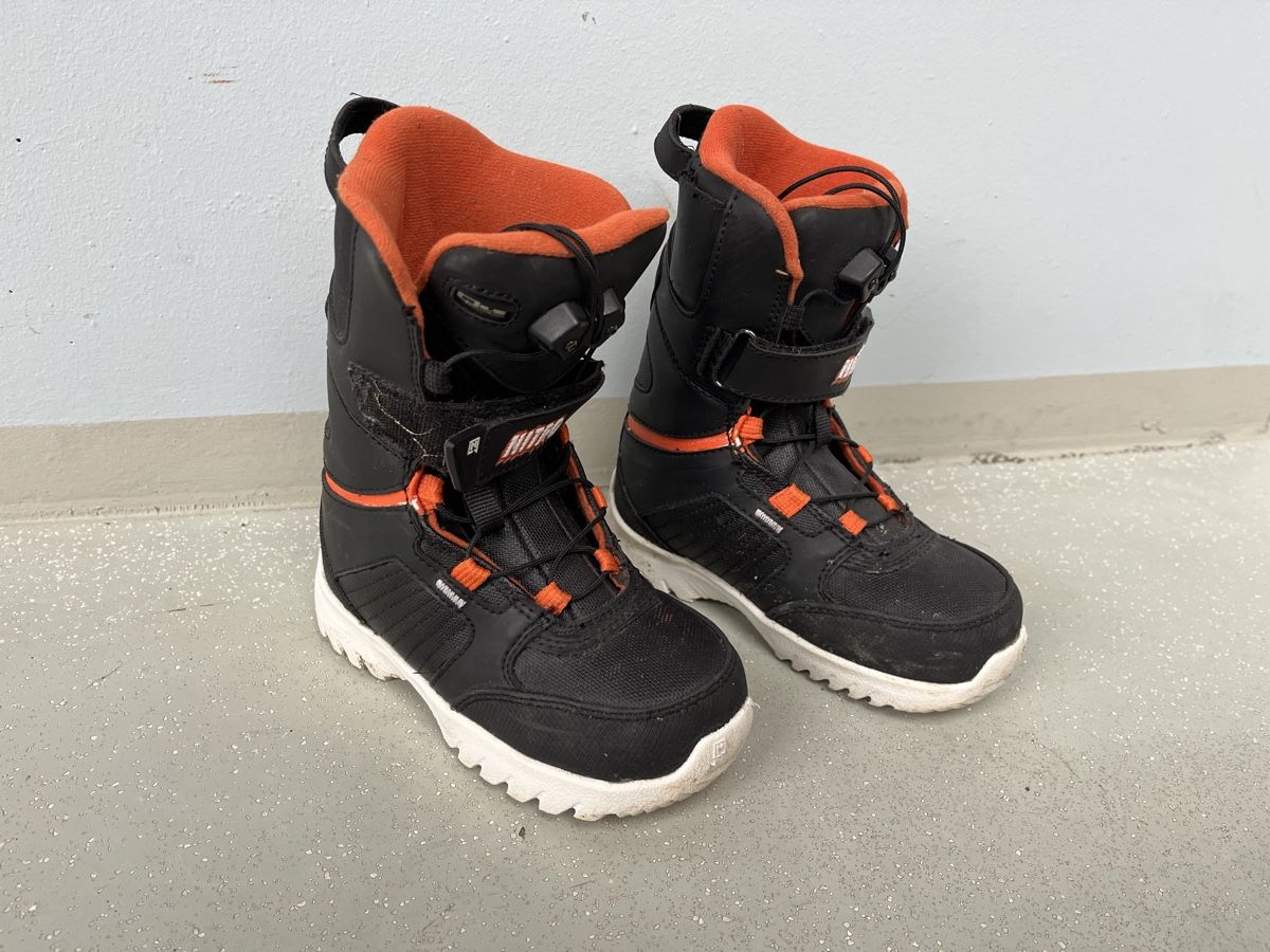 Snowboard Nitro Scarpe per ragazzi: Nitro Snowboardschuhe Gr. 30 2/3/ MP19 – Usato da Horgen venduto da pupcia01