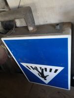 Fussgänger Leuchtschild