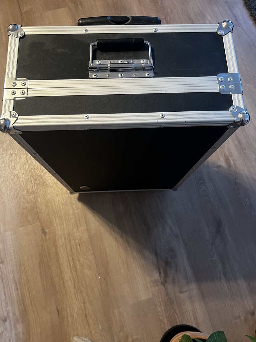 Strumenti musicali: Pedalboard – Usato da Vitznau venduto da dee_8xbb 4
