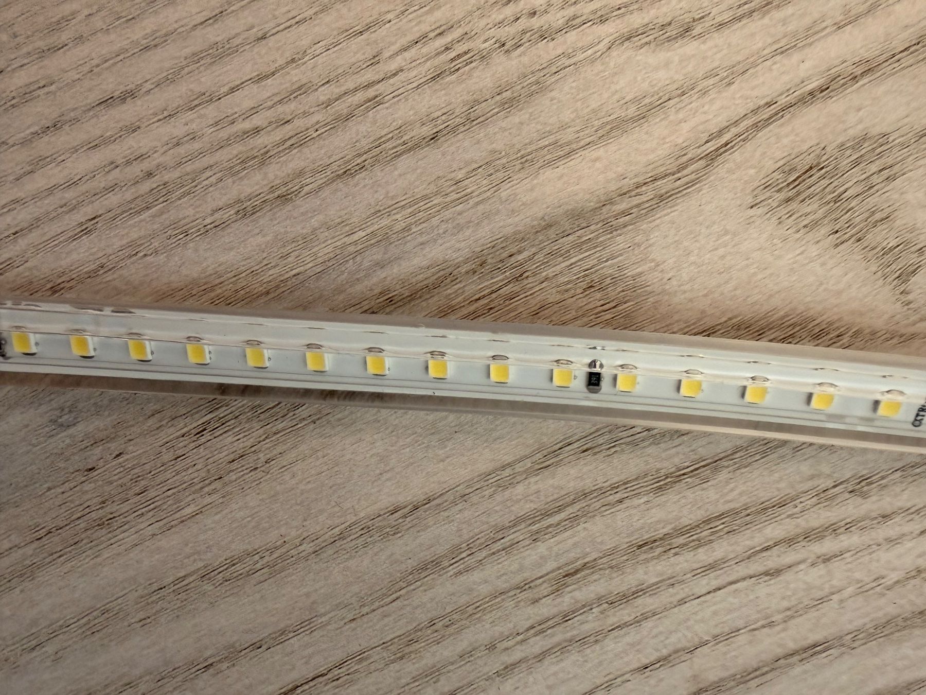 Lampen: Ruban Led – Neu und originalverpackt aus Erde von Ricardoannonce 2