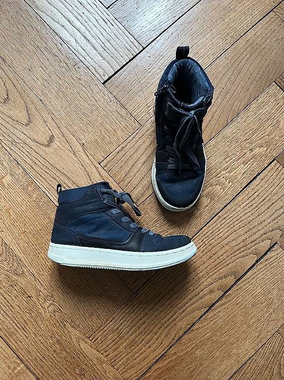 Zara Scarpe da uomo: Schuhe ZARA Gr. 31 – Usato da Bern venduto da tan_2rrh