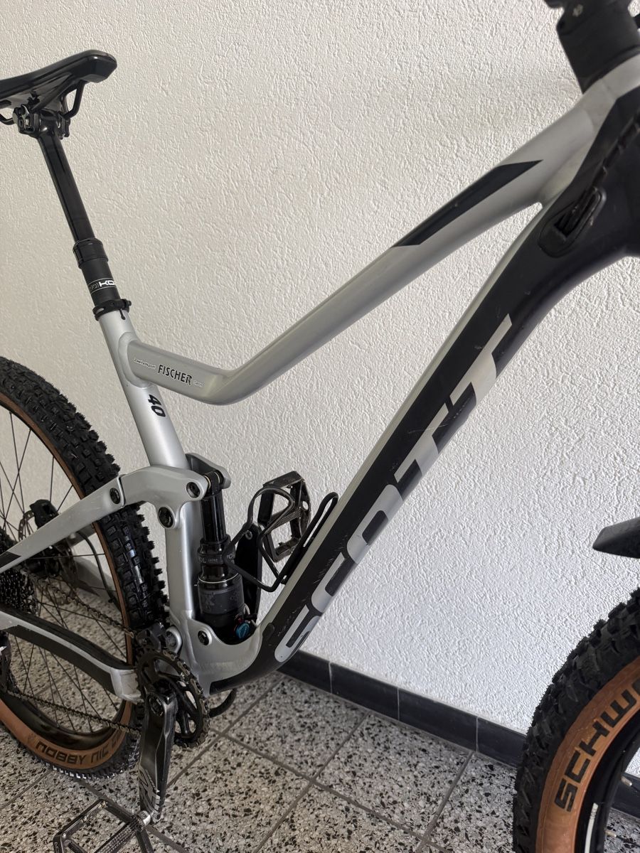 Scott Velos: Scott Genius 940 TOP MTB – Gebraucht aus Stansstad von 91PD 1