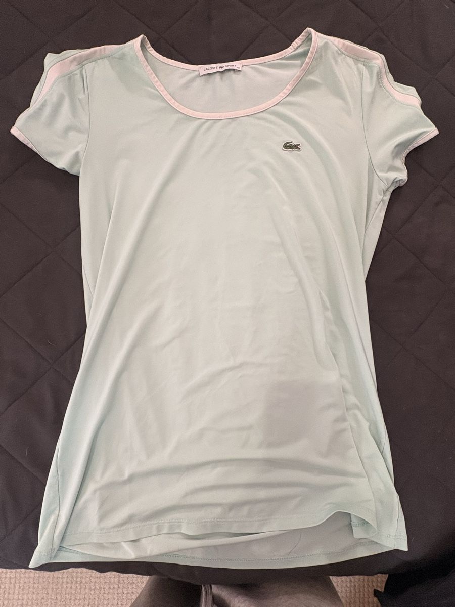 Lacoste T-shirt: Lacoste Sport Shirt, hellblau, Gr. 40 – Usato da Steg im Tösstal venduto da Beckerbande