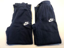 zwei Nike Trainingshose/Jogginghose, dunkelblau, 158/170