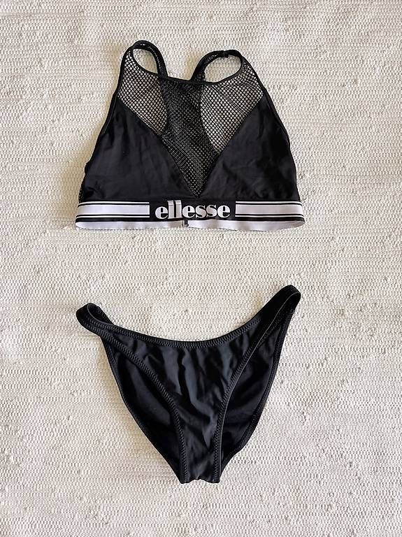 Costumi da bagno & Bikini: Bikinis Badeanzug zu diversen Preisen – Usato da Zug venduto da julialbi 2