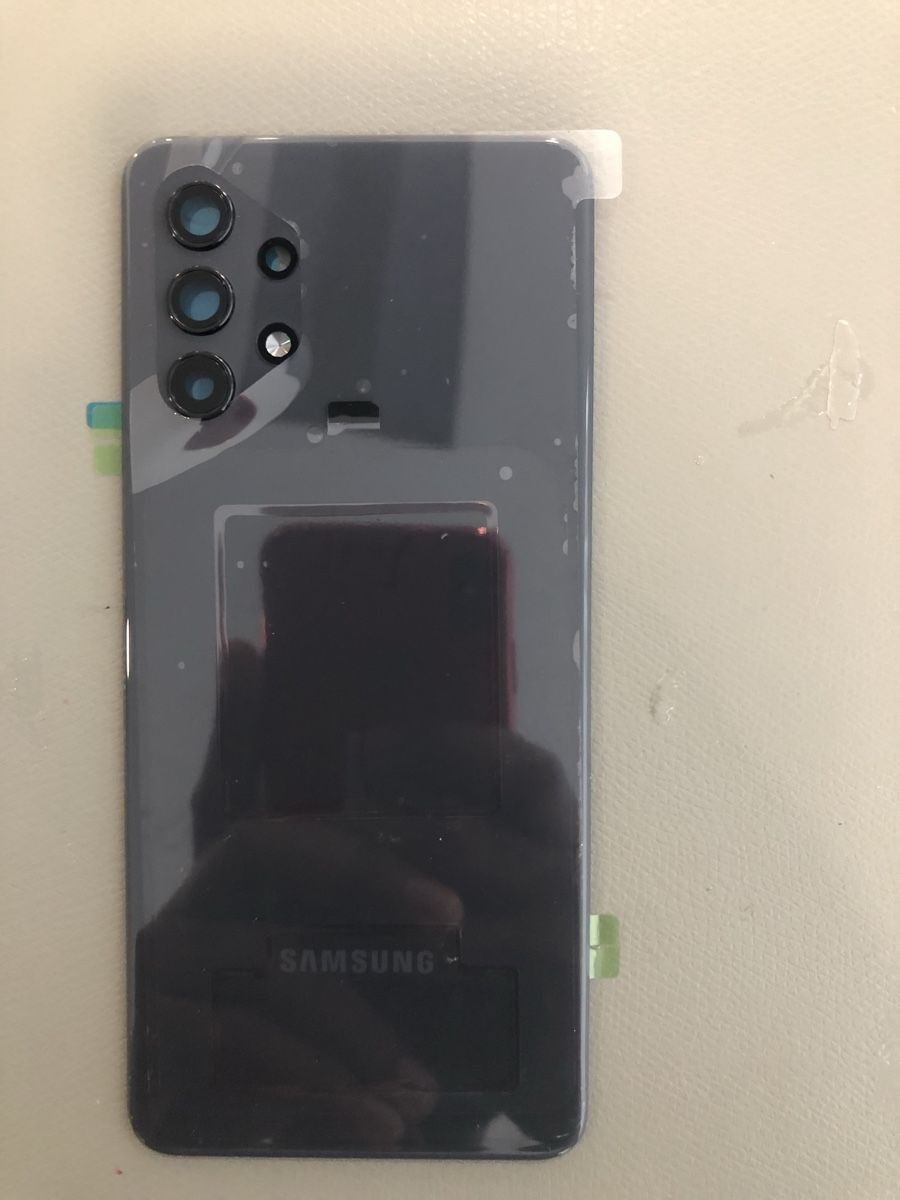 Samsung Cover & Protezioni schermo: Samsung A32 Akkudeckel  Schwarz – Nuovo e nell'imballaggio originale da bern venduto da reptechnic
