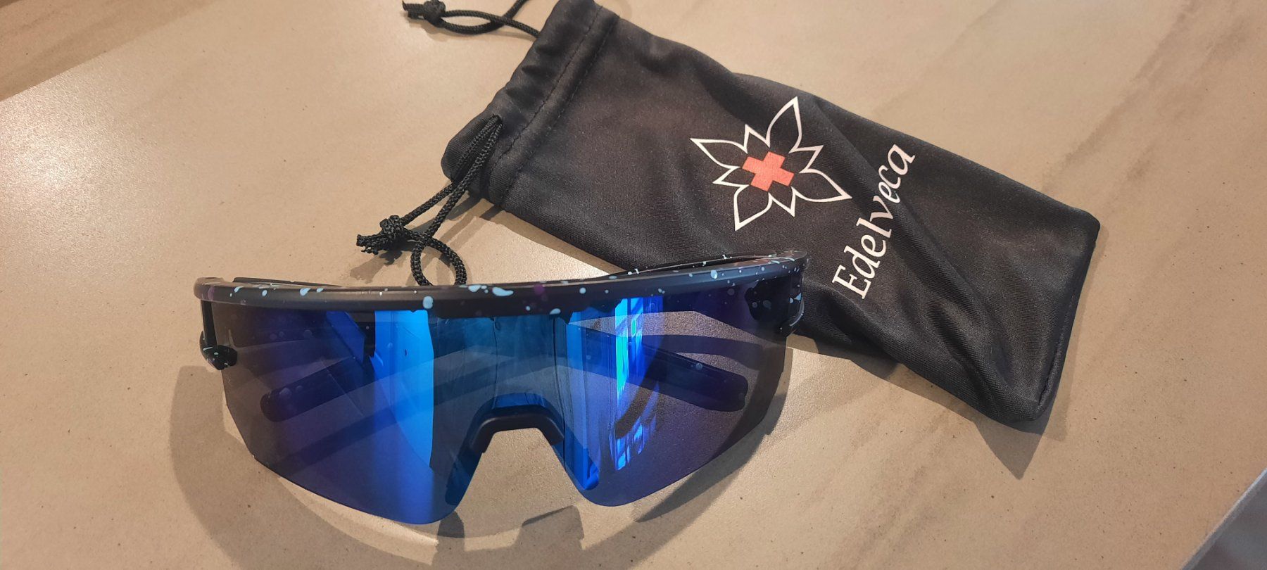 Occhiali & Lenti: Jugend-Sonnenbrille – Usato da Wolfwil venduto da mirj_bloom