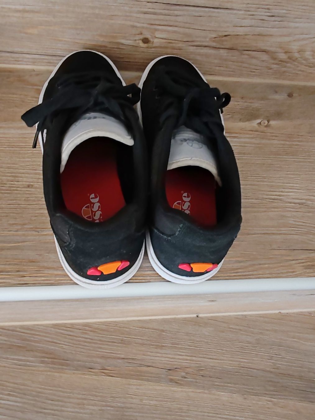 Ellesse Scarpe da donna: Neuwertige ellesse Sneakers – Nuovo (secondo la descrizione) da Egnach venduto da bgdo26 2