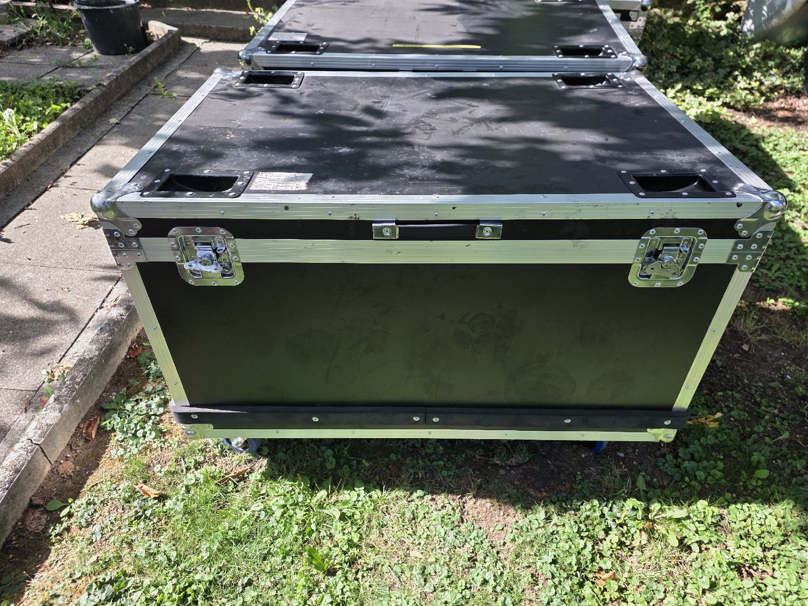 Valigie: Flightcase Transportkoffer schwarz mit Rollen gebraucht – Usato da Schaffhausen venduto da Silva054