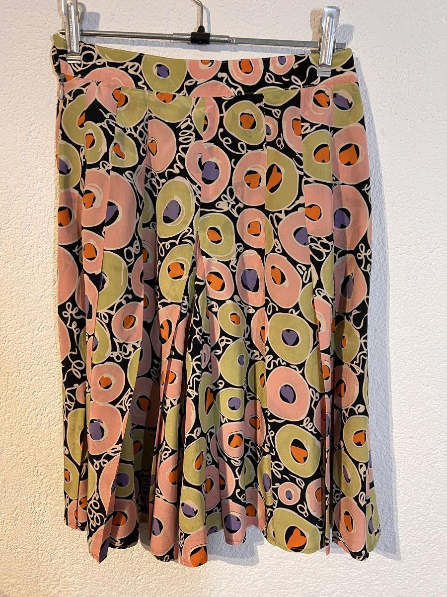 Karl Lagerfeld Gonne: Jupe-short Karl Lagerfeld, vintage – Usato da St-Pierre-Clages venduto da ste_xk6p 1