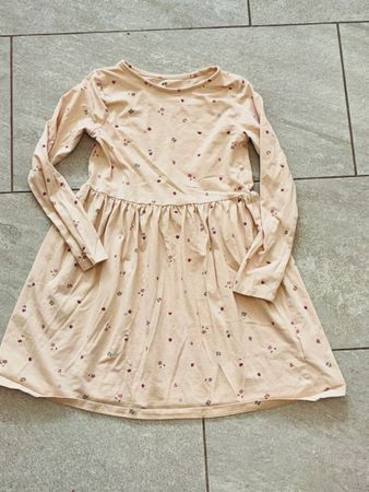 H&M Kleid mit Blumenmuster beige Grösse 122/128 gut