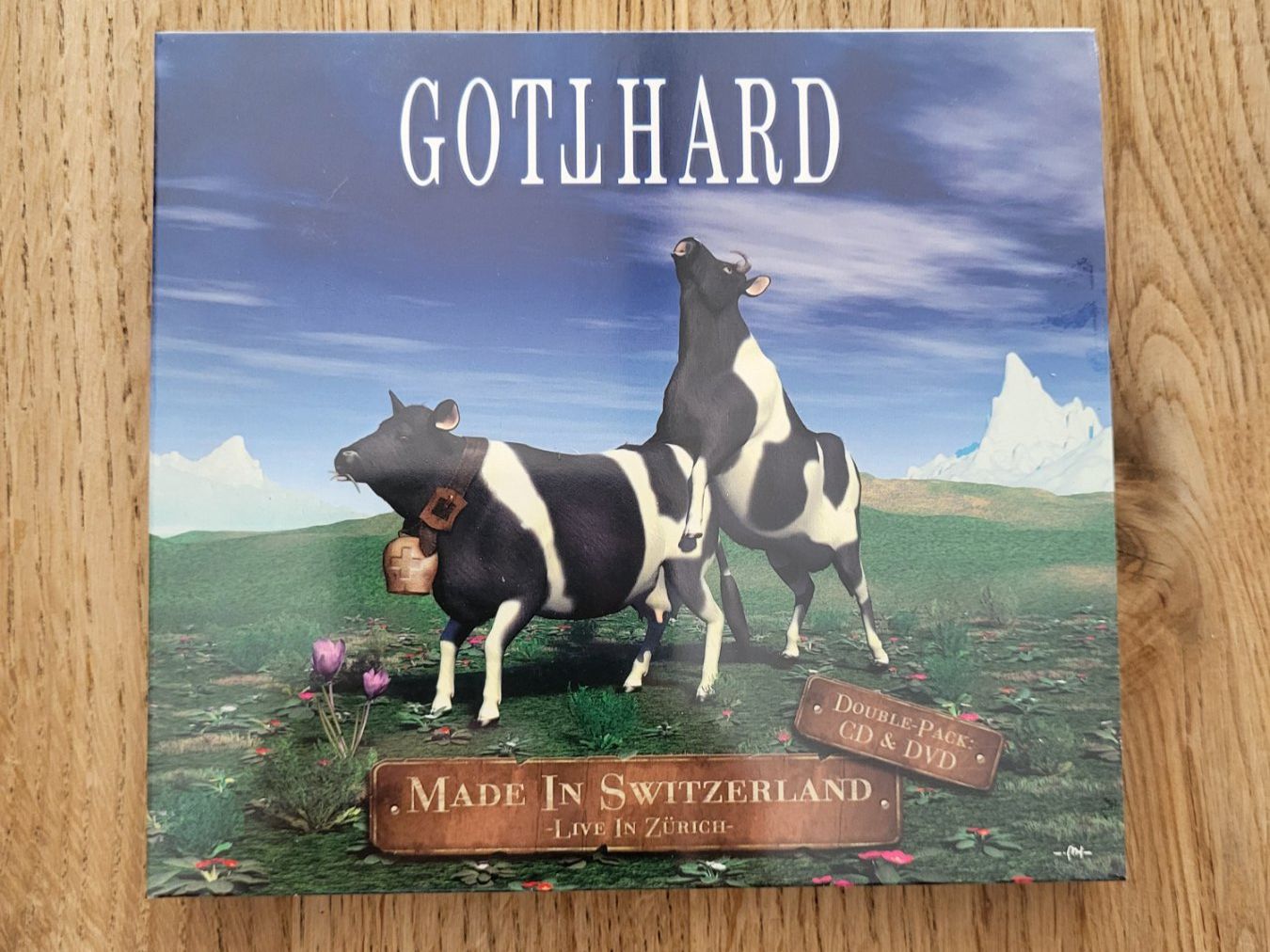 CDs: Gotthard - Made in Switzerland - CD + DVD – Neu und originalverpackt aus Waltenschwil von creativeline