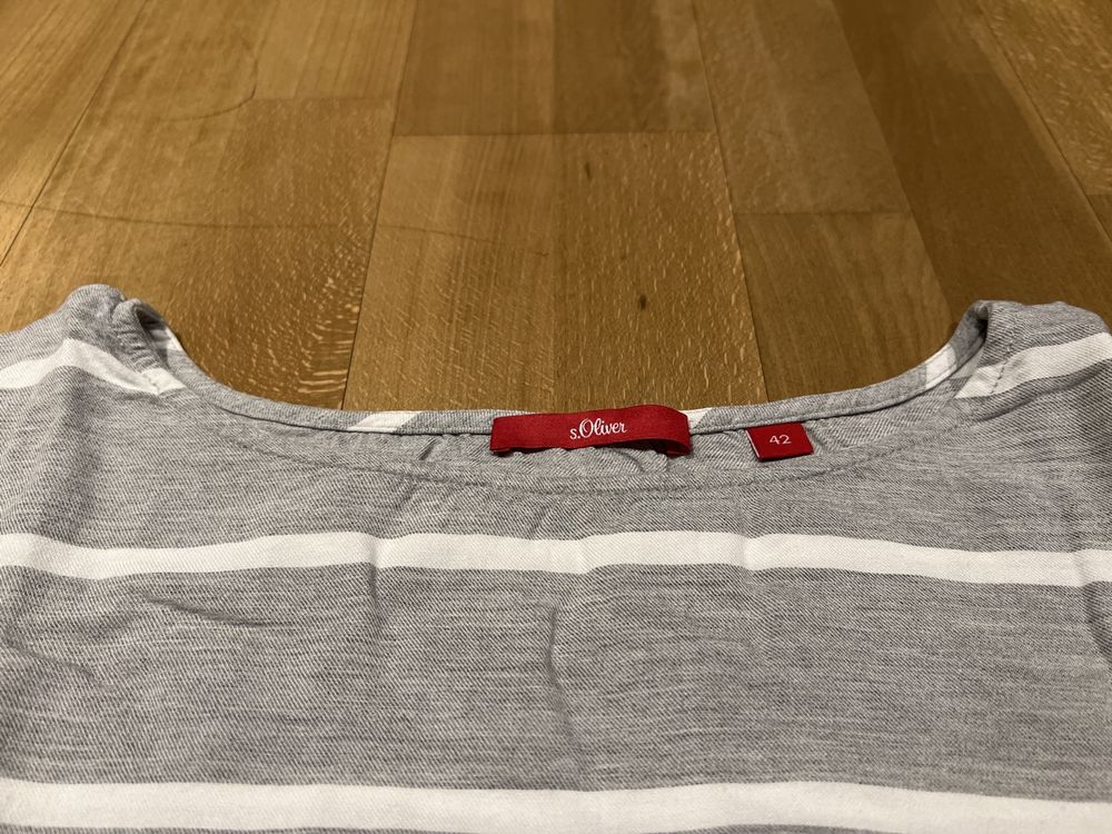 S.Oliver Chemisiers: s.Oliver Shirt Damen Grösse 42 gestreift grau weiss – D'occasion à Münsingen par est_s6vf 2