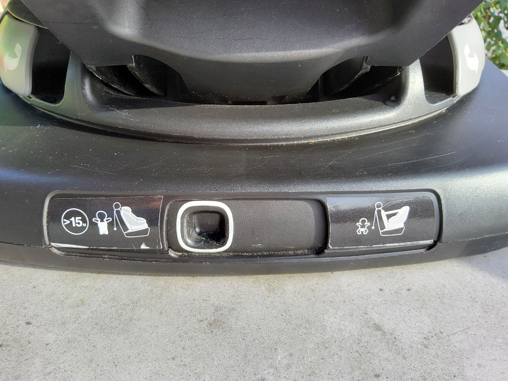 Maxi-Cosi Seggiolini per auto: Maxi Cosi AxissFix Kindersitz, Grau, i-Size – Usato da Wattwil venduto da Leonardo1 5