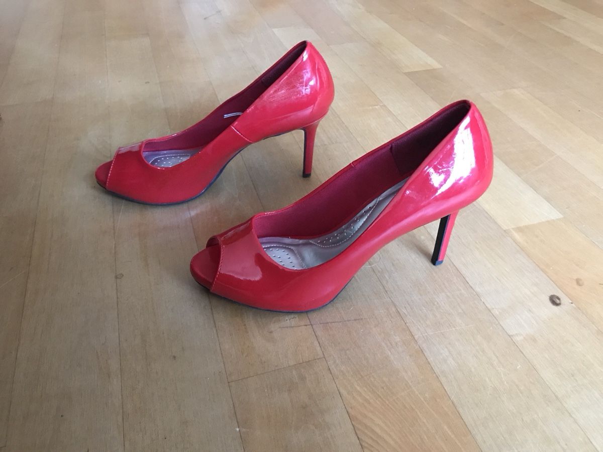 Scarpe da donna: Roter High Heel – Usato da Zürich venduto da almaluisa