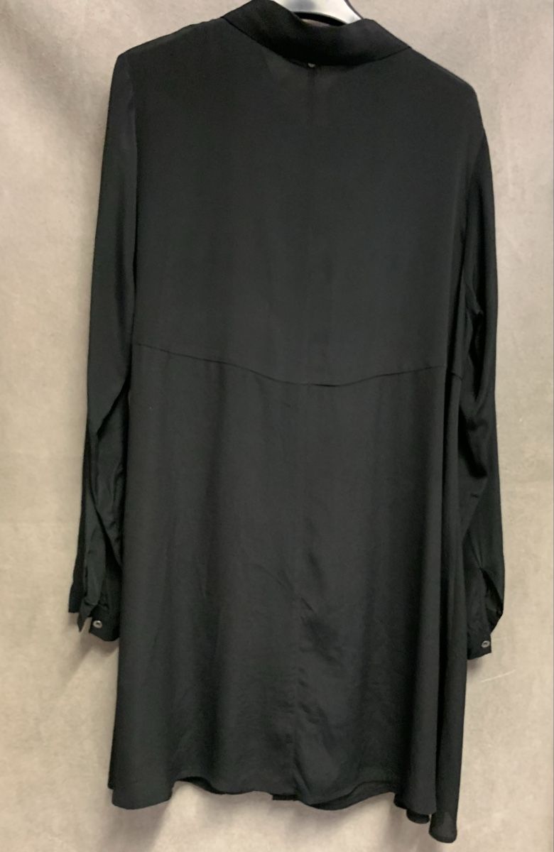 Nile Vestiti: Nile Kleid Tunika M – Usato da Unterseen venduto da jpowers1971 2