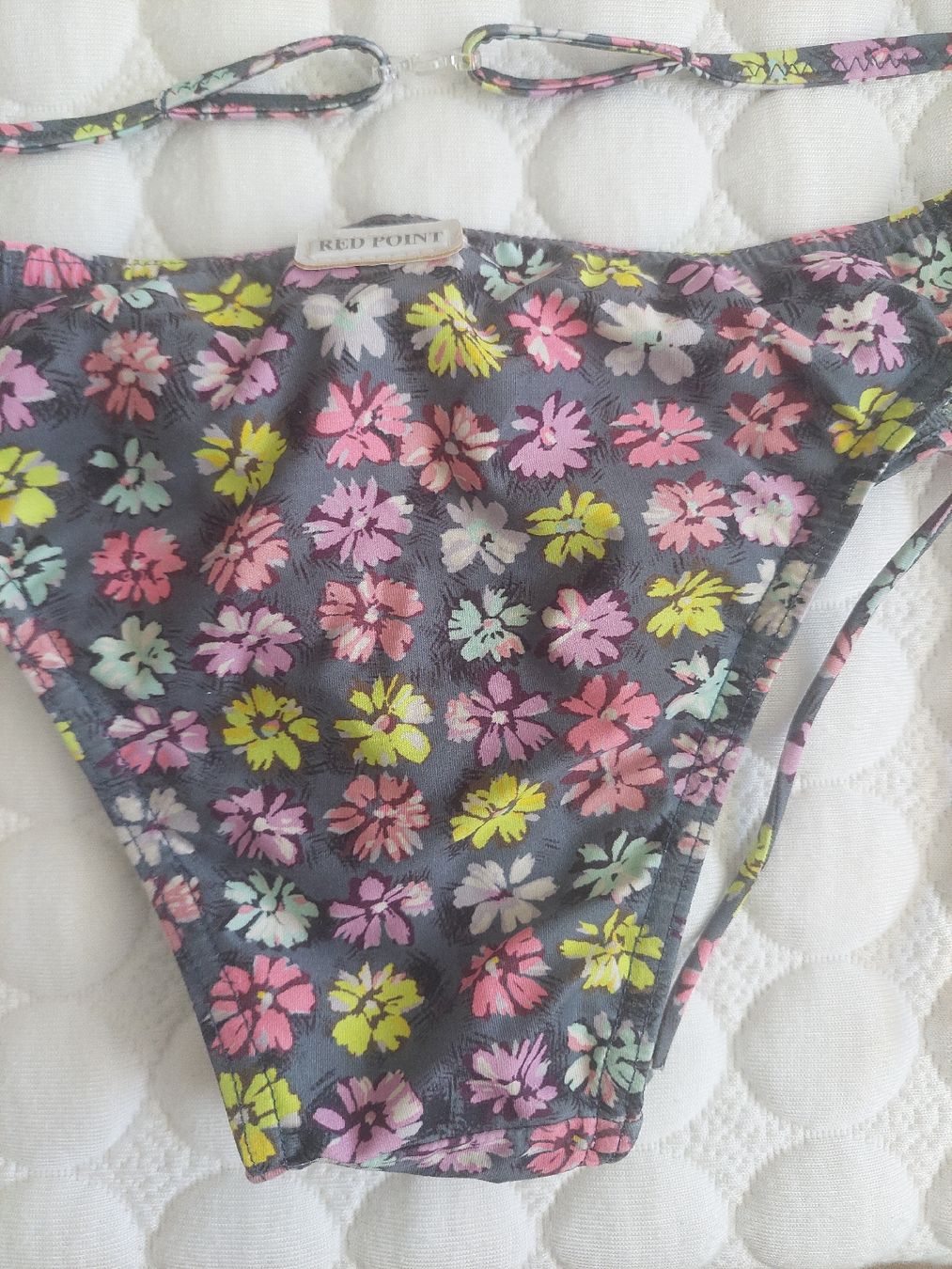 Costumi da bagno & Bikini: Mädchen Blumen Bikini Set, Gr. 128 von red point – Usato da Flims Dorf venduto da Truemorish 5