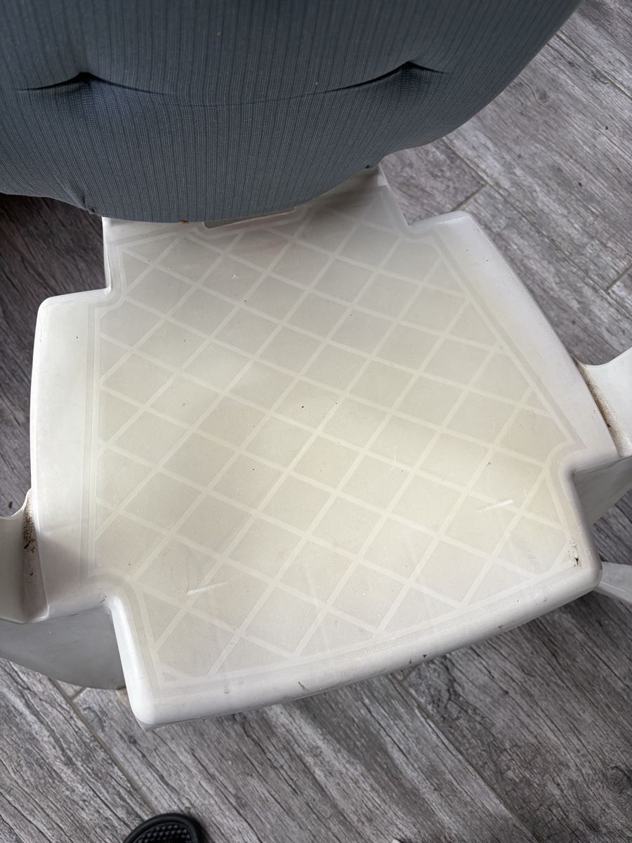 Sedie: Plastikstühle / Gartenstühle 4x – Usato da Frauenkappelen venduto da SSCN01 4