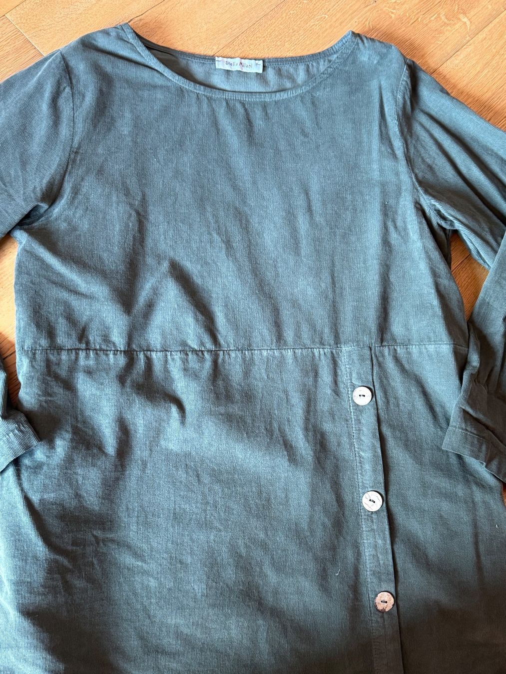 Vestiti: kleid cord – Nuovo (secondo la descrizione) da gurzelen venduto da malu04 2