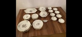 Geschirr-Set mit Rosenmuster, Rosenthal