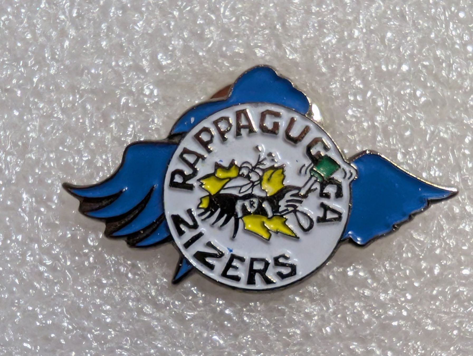 Plaketten & Abzeichen: Ansteckpin 275: Zizers – Gebraucht aus Oppligen von Pin-Fall-Shop